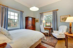 7 Bed in Wolterton oc-t28256