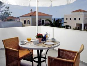 Nissia Spetses Greece