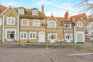 1 Bed in Beer oc-jbcabi