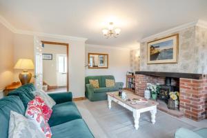 3 Bed in Weybourne oc-716