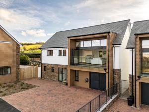 4 Bed in Instow oc-e30026