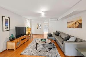 Apt 9 Delphinius @ Bay View Centro, Dunsborough