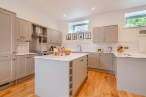 3 Bed in West Bradford oc-g32102