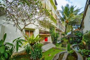 Qwara Cozy 1 BR Deluxe Room With Garden View