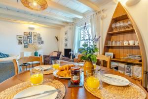 2 Bed in Whitby oc-w134