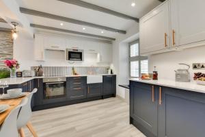 2 Bed in Padstow oc-p00876