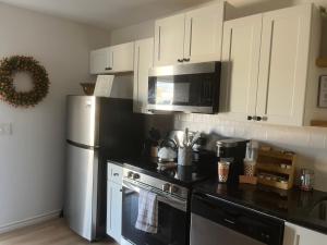 The Quiet Spur Apartment