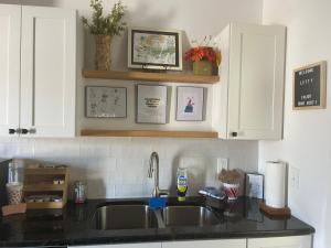 The Quiet Spur Apartment