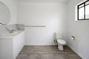 Entire house plus granny easy access to Gold Coast
