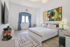 Spacious 2BR Retreat with Balcony in Uptown Mirdif