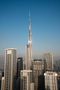 Paramount 59th Floor , Burj View Infinity Pool