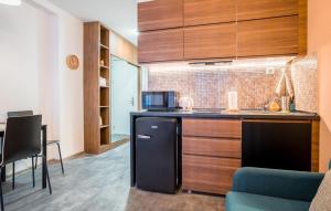 Atrium Luxury Suite - Ski In Out & Outdoor Pool #106
