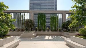 1 BR 10 mins to Burj Khalifa with Cinema,Gym & Pool