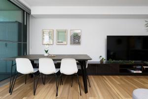 Quiet Modern Apartment in Prime Location - Hosted by Canstay