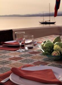 Nissia Spetses Greece