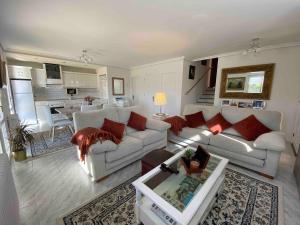 Maravillosa casa con piscina en un pueblo único, Artajona - Navarra