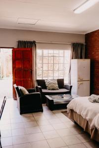 La Rona Hospitality Services