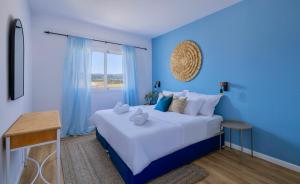 Greek Village - Latchi הכפר היווני - כשר