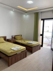 شقة مفروشة للإيجار شط مريم سوسة 100 متر فقط عن البحر