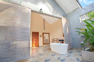 Shangri Lanka Eco Luxury Resort Yala
