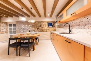 Casa di Pietra Stone House