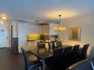 Enjoy Comfort Wi-Fi, Sauna & More!