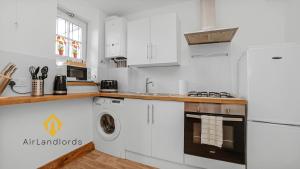 Exclusive 2 Bedroom Flat near Vauxhall Station!
