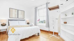 Exclusive 2 Bedroom Flat near Vauxhall Station!