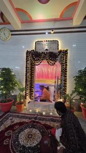 Omji Ashram - Char Bhuja Dham, 15min to Ram Temple