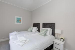 Grassmarket Modern Two Bedroom Apartment