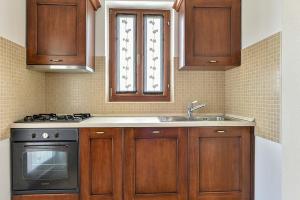 Quiet, comfortable apartment Cristian 3 with terrace