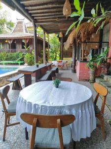 Green Paddy Hostel & Villa