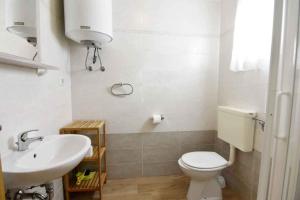 Terrace flat 300 mt from beach