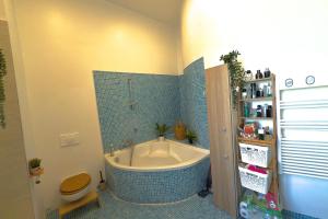 Modern 111m in Central Marseille