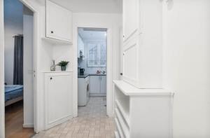 Central & Cosy Parisian Style Apartment