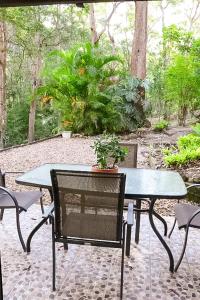 GREEN TREES CHALET Australia Zoo close by