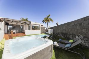 Sea Breeze Callao by Escape Home