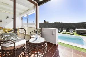 Sea Breeze Callao by Escape Home