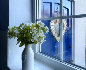 2 Bed in Whitby oc-w985