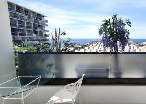 SKOL 645. Exclusive Three Bedrooms Apartment with Sea Views