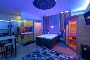 LX202 Love Room & Spa privatif - Jacuzzi & Sauna