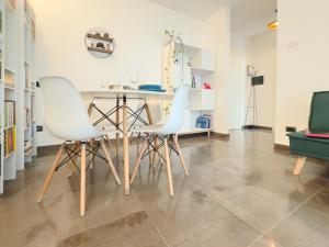 Homeby, Casa Luca near University & Metro