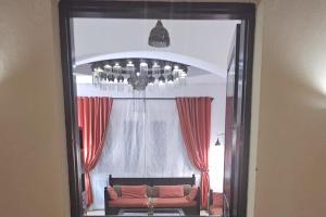 Villa - Sleeps 6 - Heated Pool - Garden - Parking