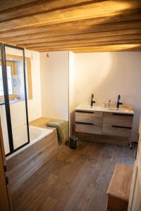 Chalet Bozel 6 people close to Courchevel