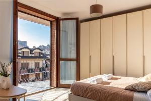 De Homes - Appartamento moderno con Balcone vicino Assago e Milano