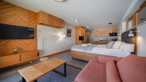 Enklawa Polany, Sun & Snow