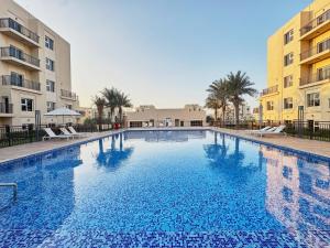 Modern 2-Bedroom Retreat in Remraam - Al Ramth 5