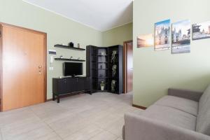 GuestHost - Porta Romana Balcony Flat