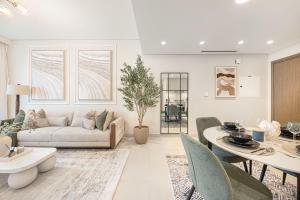 Blissful Living at Beach Mansion with Private Beach