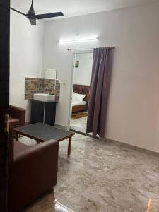 Satyamev Grand Inn